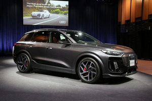 【プラットフォームはポルシェと共同開発】アウディBEVの大本命！ミディアムクラスSUV『Q6 e-トロン』発売