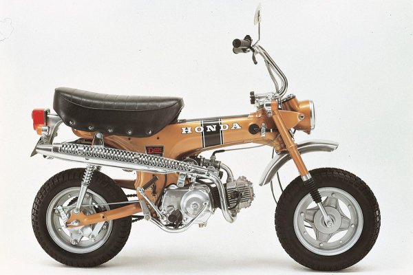 ついに見えてきた新型ダックス125の全貌 ニューグロムの発売で現実味が増す ベストカーweb 自動車情報サイト 新車 中古車 Carview