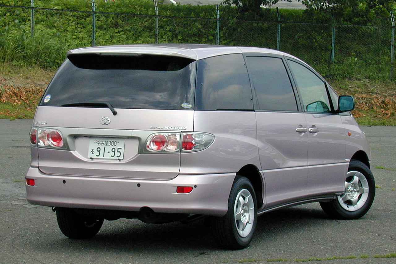 懐かしの国産車 19 エスティマ ハイブリッドは自然なドライブフィールがとてもいい Webモーターマガジン 自動車情報サイト 新車 中古車 Carview