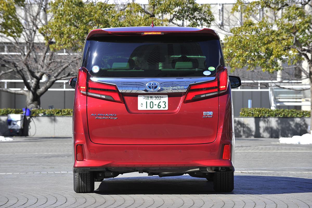 経済的不安が叫ばれるいま２台の高額車が絶好調の不思議 トヨタ アルファード ハリアーが売れるワケ Web Cartop 自動車情報サイト 新車 中古車 Carview