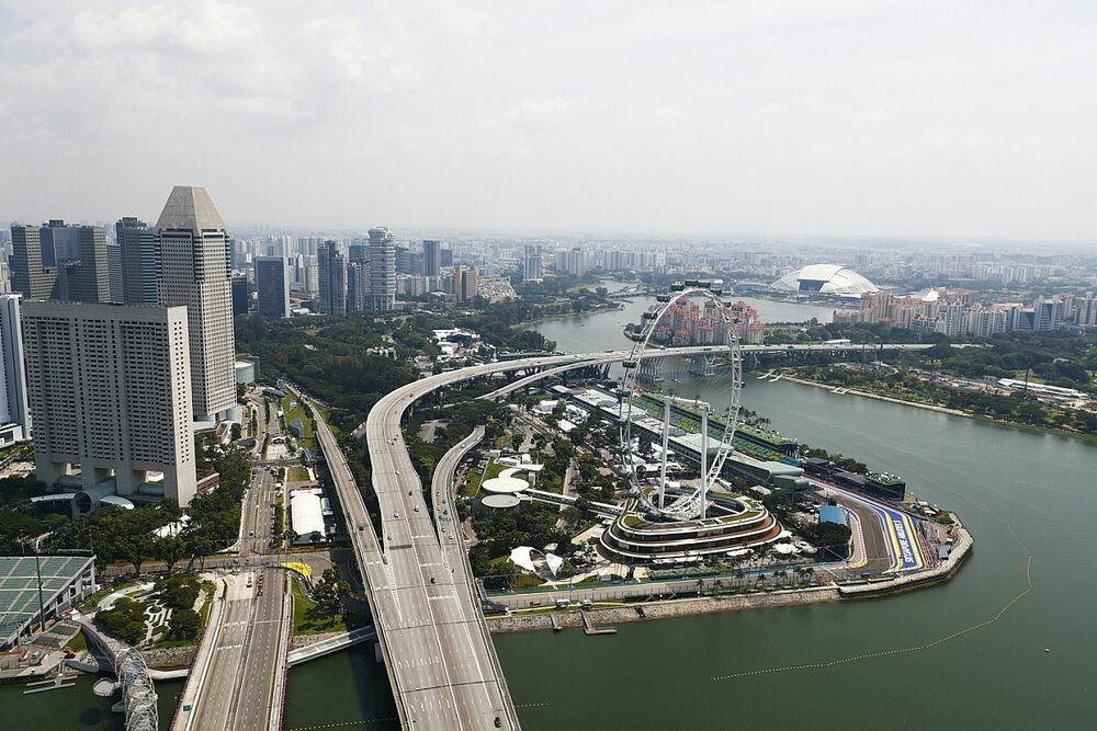 F1シンガポールGPのサーキット、人気ゲーム『Call of Duty』最新作のステージとして登場。ピットレーンで“銃撃戦”が実現！？