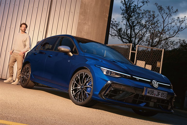 ファンな走りと実用性だけじゃない！ 新型「ゴルフ“8.5”GTI」は“DCC”で快適性までも手に入れた