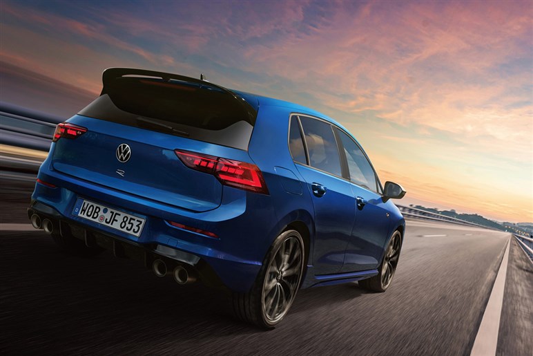 ファンな走りと実用性だけじゃない！ 新型「ゴルフ“8.5”GTI」は“DCC”で快適性までも手に入れた