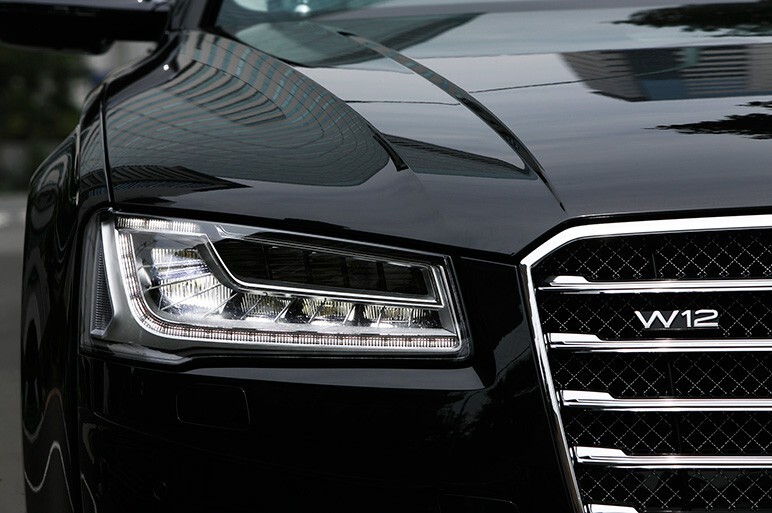W12とV8ターボ、2台のアウディ旗艦モデルに乗った