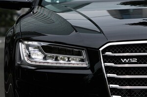 W12とV8ターボ、2台のアウディ旗艦モデルに乗った