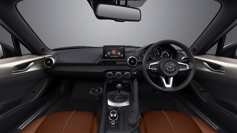 マツダ、ロードスターを一部改良。新色「ジルコンサンド」と特別仕様車「ブラウン・トップ」が追加、価格も改定