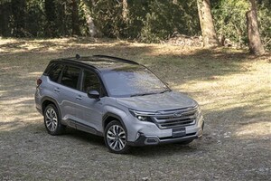 【情報解禁】国内仕様公開！ スバル新型「フォレスター」の走りや質感は？ 乗って触っていろいろチェックした