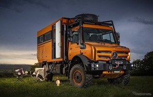 メルセデスベンツの万能車『ウニモグ』がキャンピングカーに！ 数日間の自給自足が可能