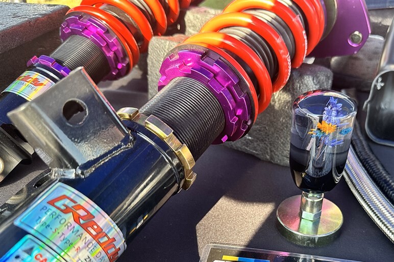 ムートン、フルスモ、ネオン管…あの頃見かけたカスタムカー…日本の“改造事情”は今どうなってる？