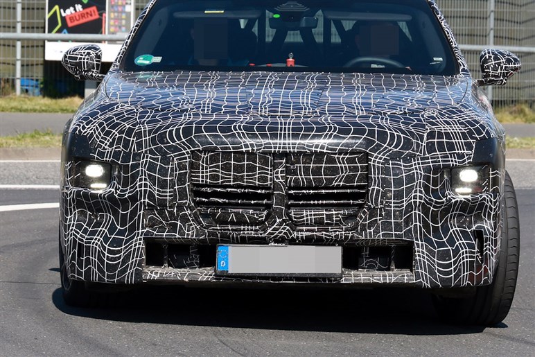 【賛否両論】BMW「7シリーズ」改良で“特大キドニー”はどうなる!? “アルピナ初”のEV仕様も追加