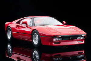 フェラーリ GTOが1/64スケールのミニカーに エンジンフードも開閉可能 トミーテック