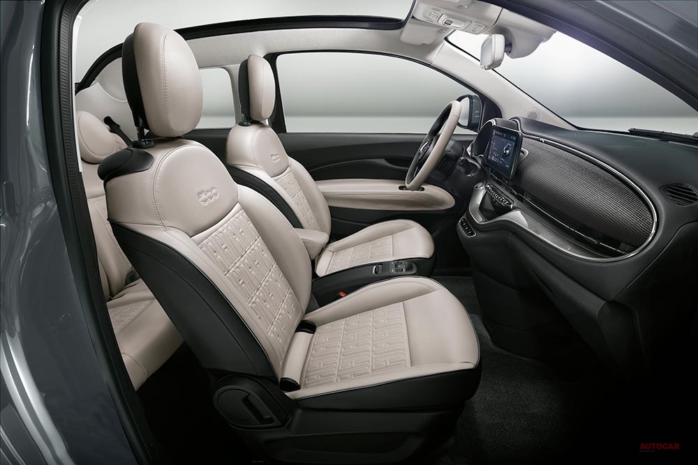 チンクエチェント Evに 新型フィアット500発表 サイズ 内装 スペック 航続距離 Autocar Japan 自動車情報サイト 新車 中古車 Carview