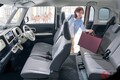 スズキ新「ワゴンR」がスゴイ！ 「リッター約30キロ」走る低燃費＆“専用パーツ”もり沢山のスマイル！ ベージュ加飾の「お洒落内装」も魅力の「クリームコーデ」とは？