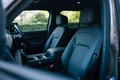 ミニバン派に勧めたい──新型ディフェンダー130 X D350試乗記