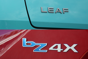 期待度MAXの国産新型BEV２台！　トヨタbZ4Xと日産リーフを比べてみた