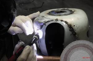 「外装一新・エイプタンクの合体改造計画・前編」潮風に当たったエイプをメンテ＆カスタム！━━８【プロカメラマンの作業記録】