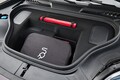 【高級電動SUV対決】メルセデスか？ポルシェか？シュヴァーベン製SUVが同じ出力で対決！「メルセデスEQE対ポルシェ マカン」勝者はどっち？