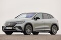 【高級電動SUV対決】メルセデスか？ポルシェか？シュヴァーベン製SUVが同じ出力で対決！「メルセデスEQE対ポルシェ マカン」勝者はどっち？