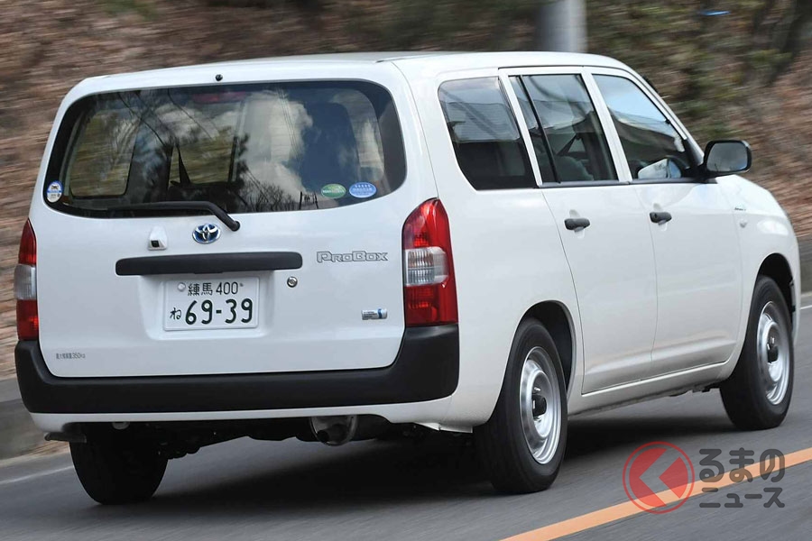 トヨタ 車中泊バン がスゴイ カプセルホテルみたいな 居住性 再現 サクシードの車中泊仕様とは くるまのニュース 自動車情報サイト 新車 中古 車 Carview