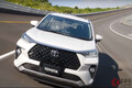 世界初公開のトヨタ新型MPV「アバンザ」は18年目で超絶進化!? 切れ長ライトな爆イケ顔7人乗り 尼で登場