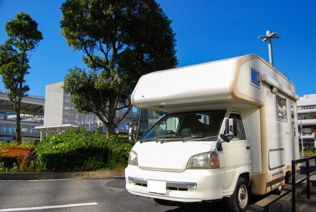 キャンピングカーを買うなら新車か？それとも中古か？