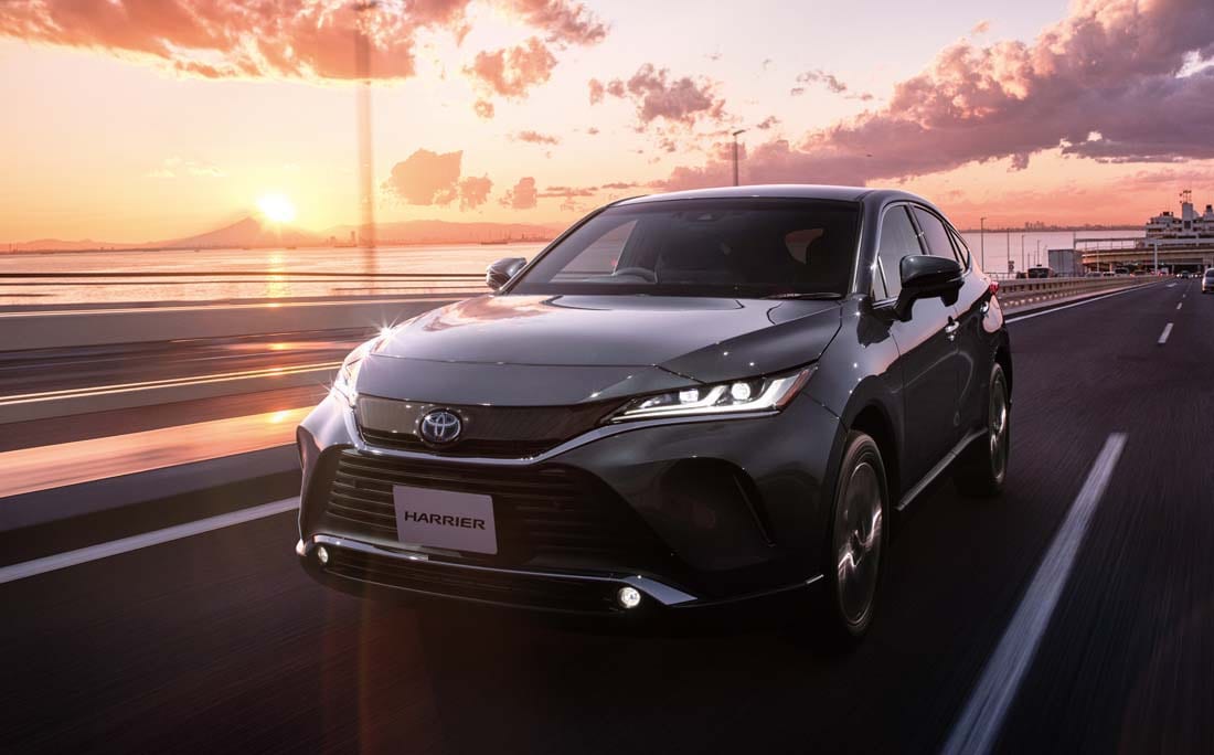 トヨタ ハリアー ハリアーがフルモデルチェンジ 都会的なクーペフォルムに変身して車格も高級感もグレードアップ 新型車レポート スタイルワゴン ドレスアップナビ 自動車情報サイト 新車 中古車 Carview