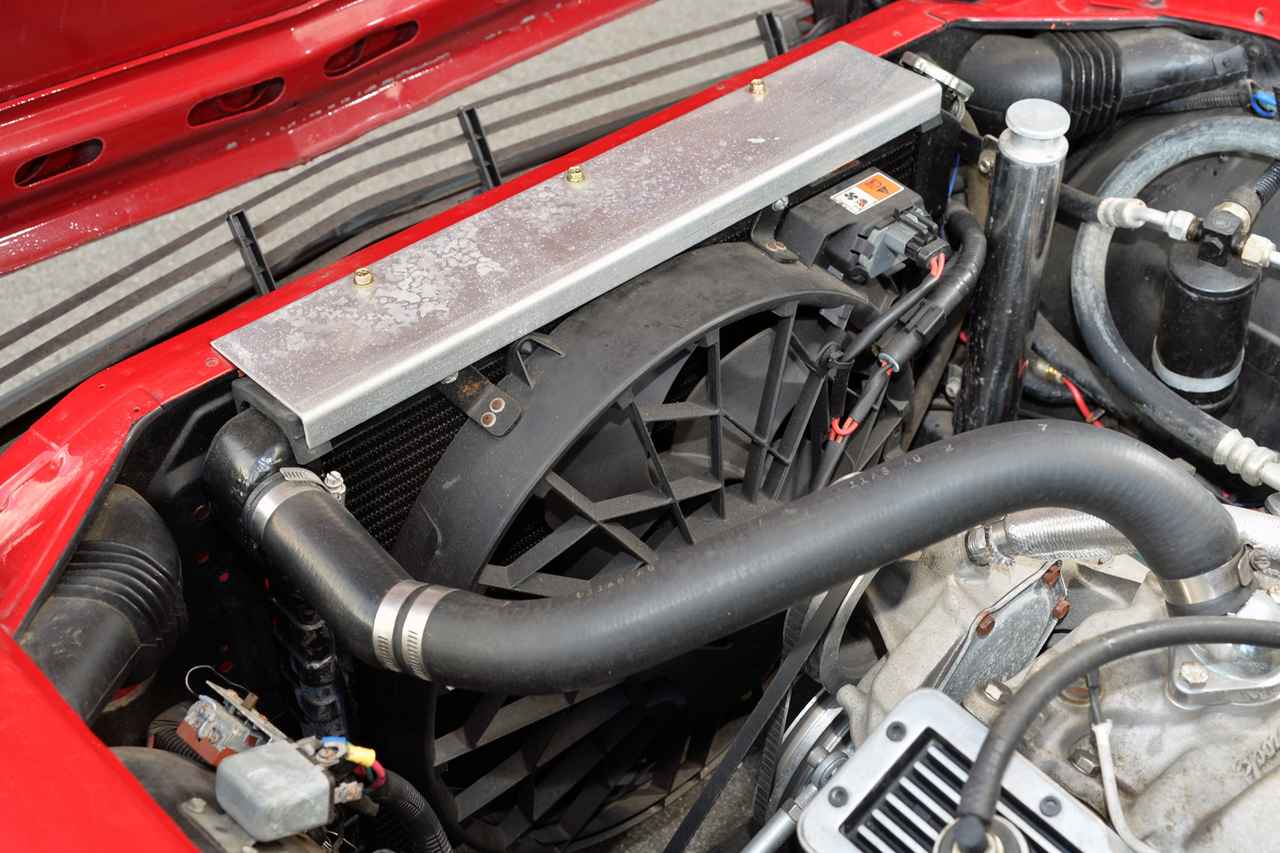 【旧車】エンジンスワップの愉悦 （その2）アメリカンV8エンジンを搭載したフェアレディZ