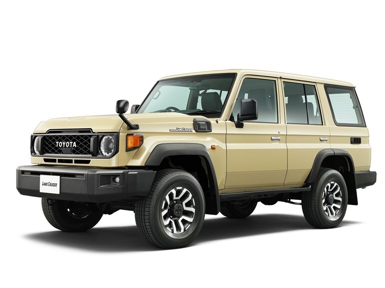 これで車中泊したい！ キャンピングカーメーカー製ランクル70用