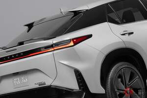 【カナダ】レクサス新型「SUV」発表！ 402馬力の「最強仕様」＆“MT”みたいな画期的システム搭載！ 進化した「RZ」登場！ どんなモデル？