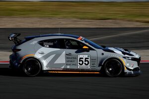 マツダ “走るほどにCO2を減らす” CO2回収装置の実証実験スタート