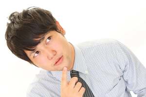 「ウインカーを出す意味が分かりません」“素朴な疑問”にコメント殺到！ 「免許返納しろ」「一生運転するな」怒りの声も？ なぜウインカーは必要？ “合図”を出すべき理由とは