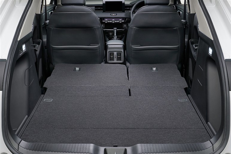 カロクロ、ヴェゼル、クロストレック。売れ筋「コンパクトSUV」のおトク＆良いモノ選ぶならどれ？