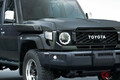 トヨタ新型「ブラッククルーザー」を世界初公開へ 黒すぎて斬新な見た目がスゴい!? 精悍「70」を展示