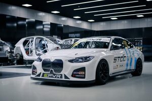 フル電動化の2024年STCCに向け、新興エクシオン・レーシングが投入する『BMW i4』が初公開