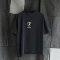 コラボものを筆頭に、独自のモードを表現するバレンシアガ──2025年夏のTシャツ&カットソーコレクション