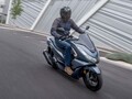 ホンダ新型「PCX」の狙いは何か？ 125ccスクーターにもトラコンが搭載される時代に【太田安治の2021年モデル乗り味予測】