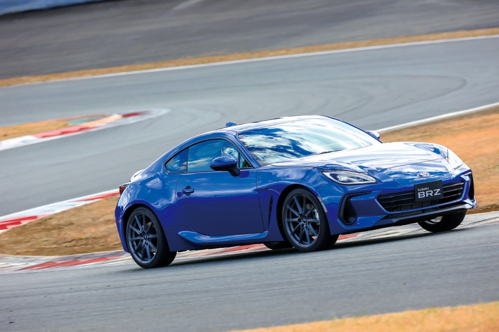 トヨタgr 86 スバルbrz 先代の走りの らしさ 比較 新型はどうなる Autocar Japan 自動車情報サイト 新車 中古車 Carview
