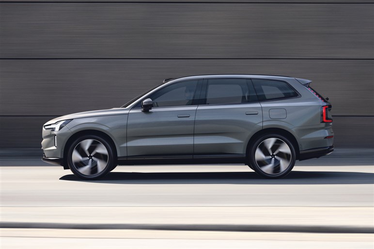 ボルボの頂点SUV「EX90」は0-100＝5秒、約1500の超クールなデザイナーズEV