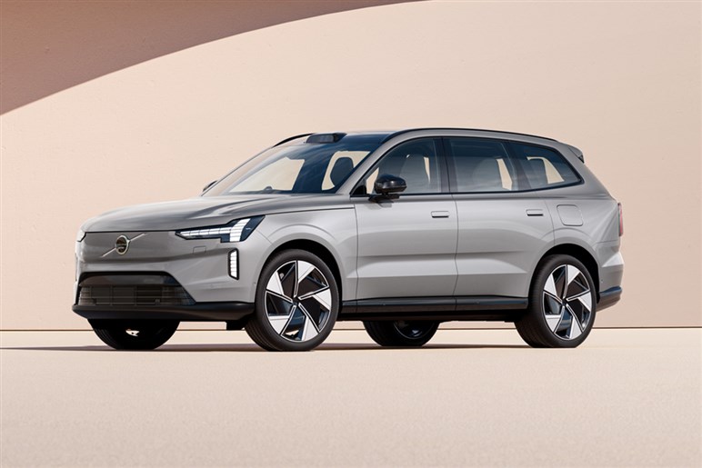 ボルボの頂点SUV「EX90」は0-100＝5秒、約1500の超クールなデザイナーズEV
