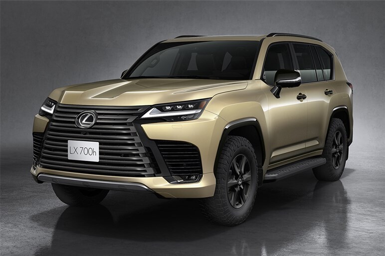【悲願のHV化】レクサスの新旗艦SUV「LX 700h」がついに北米ユーザーのもとへ。日本の金持ちもソワソワ熱視線！