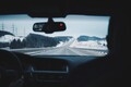 バスやトラックの後ろ、車間を空けすぎ？…実はそれが【正解】です。煽られても、絶対詰めないで