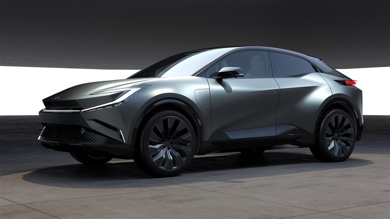 「Toyota bZ Compact SUV Concept」が米国で公開。bZ4XよりコンパクトなSUVタイプのBEV