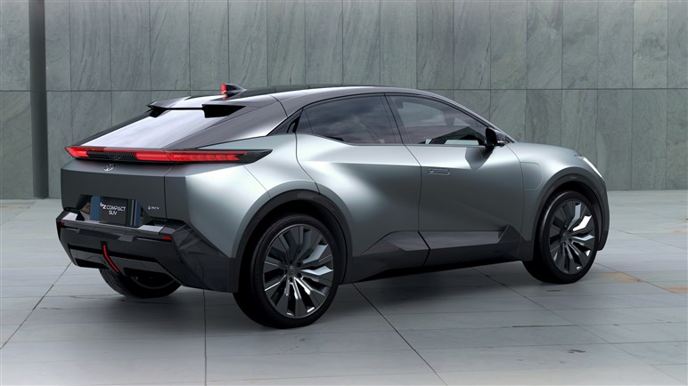 「Toyota bZ Compact SUV Concept」が米国で公開。bZ4XよりコンパクトなSUVタイプのBEV