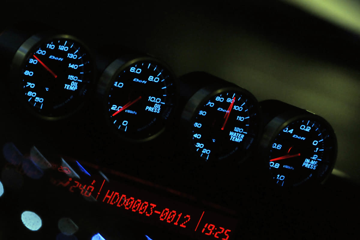 らしさ演出の 飾り じゃもったいない よく付けられる 追加メーター ５つの使い方とは Auto Messe Web 自動車情報サイト 新車 中古 車 Carview