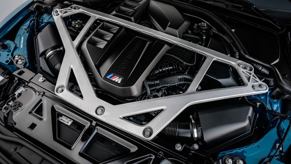 【-15 / ＋20】日本限定30台　BMW M3 CSツーリング　約15kgの軽量化と約20psの出力向上