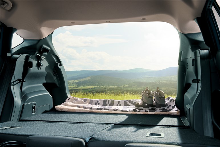 スバル、クロストレックの国内仕様を発表。全車マイルドハイブリッド化、FFモデルも登場、価格は約266から