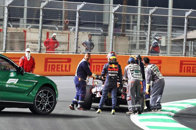 ペレス、クラッシュでリタイア「不運な事故で重要なポイントを取り逃した」レッドブル・ホンダ／F1第21戦決勝