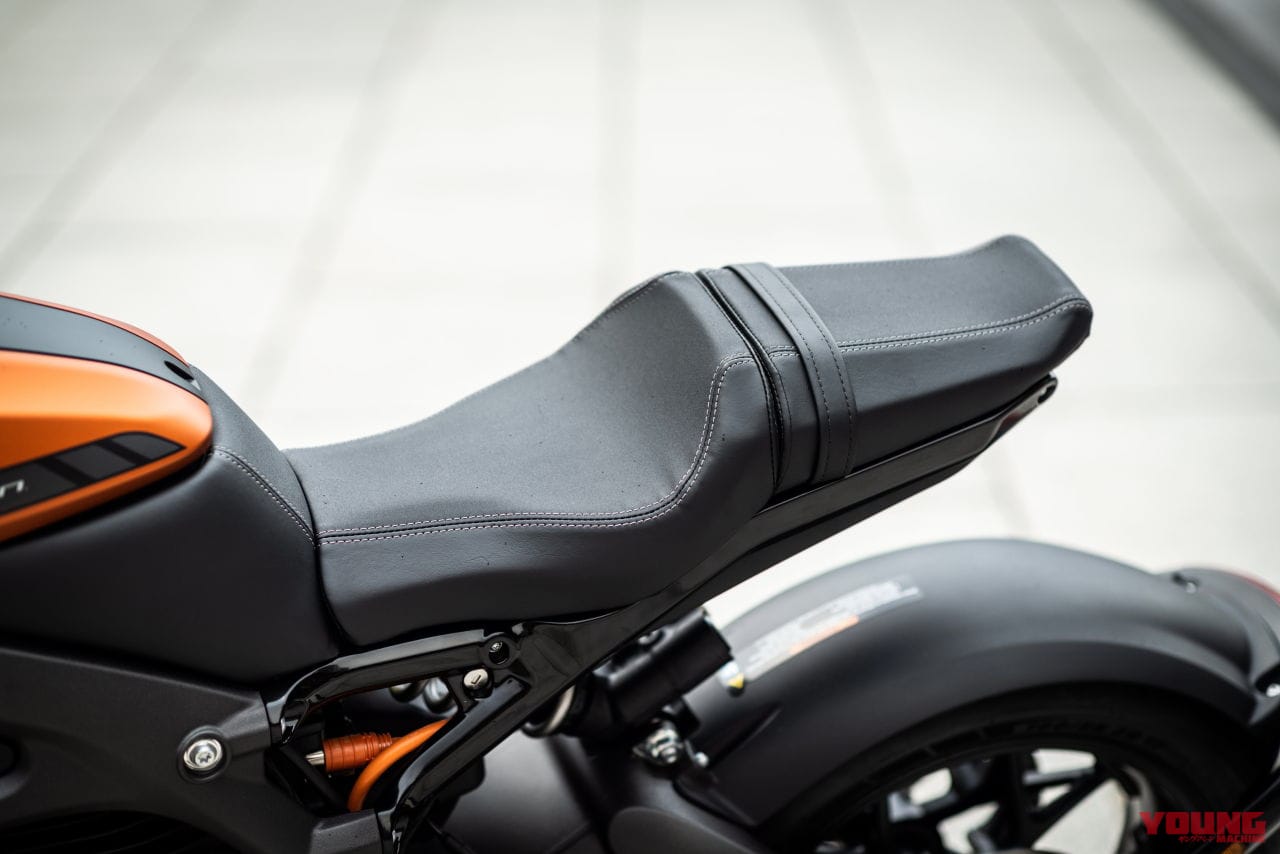 大型二輪免許だけど車検がいらない ハーレーの電動バイク ライブワイヤー 日本で発売 Webヤングマシン の写真 9ページ目 自動車情報サイト 新車 中古車 Carview