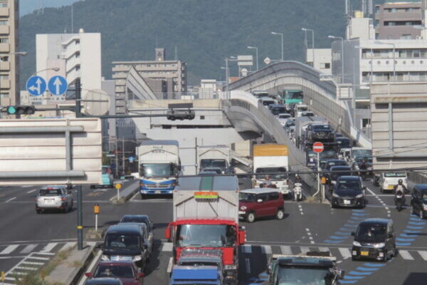 広島ど真ん中の「ブツ切り高架」ついに延伸工事が本格化！ 長期の車線規制で大きな影響か「国道2号“極力使わないで”」