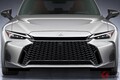 レクサス新型「IS」世界初公開！ 内外装刷新で「“新”スピンドルグリル」×“新デザイン内装”を採用！ ハンドリング＆足回りも大幅進化！ 安全性能も向上の「スポーツセダン」26年初頭に発売へ！